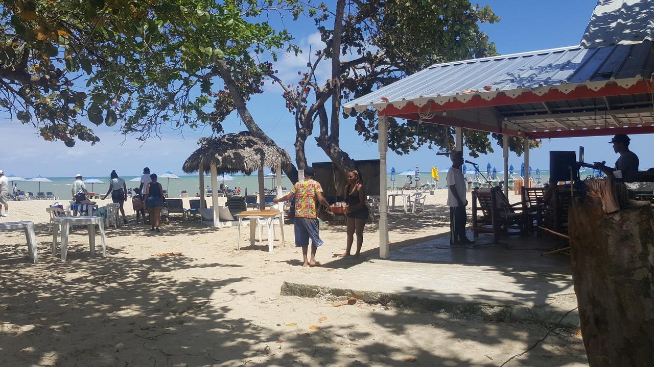 Apartamento Costa Azul En El Pueblito Puerto Plata Екстериор снимка